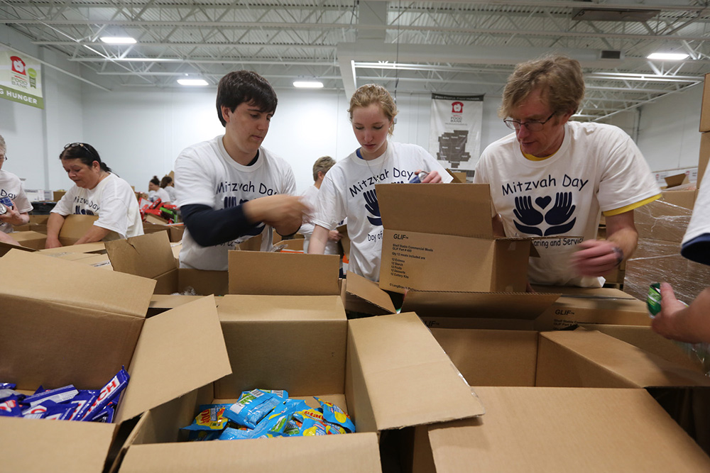 183_20130519_mitzvah_day_2013_skz-sm